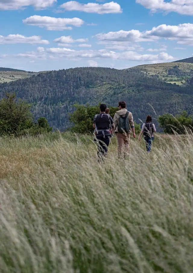 Balade entre amis dans la région des Grands Causses