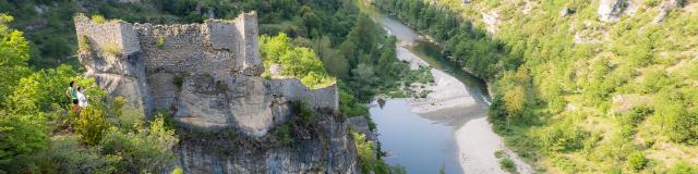 ruines château castelbouc gorges du tarn