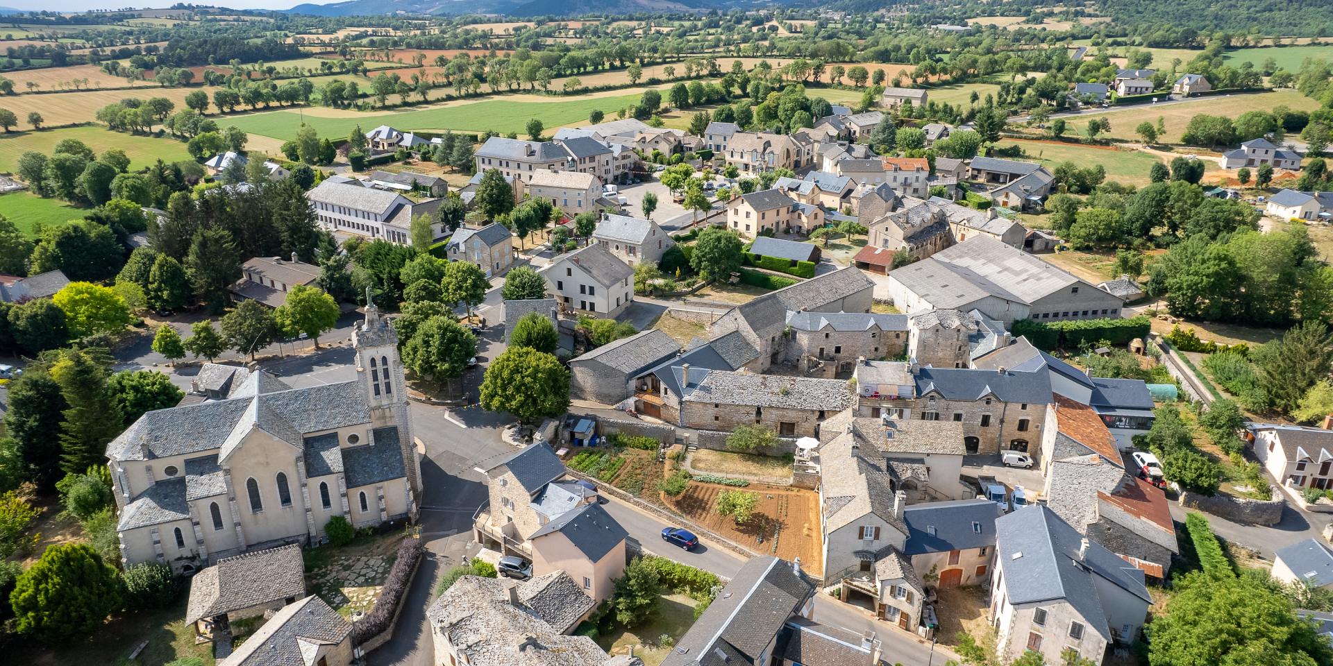 le massegros village causse sauveterre