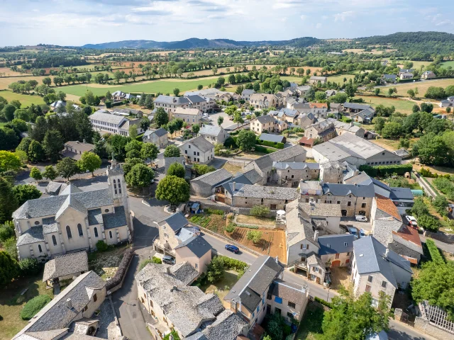 le massegros village causse sauveterre