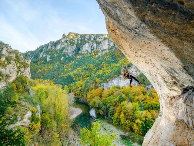escalade gorges du tarn activité