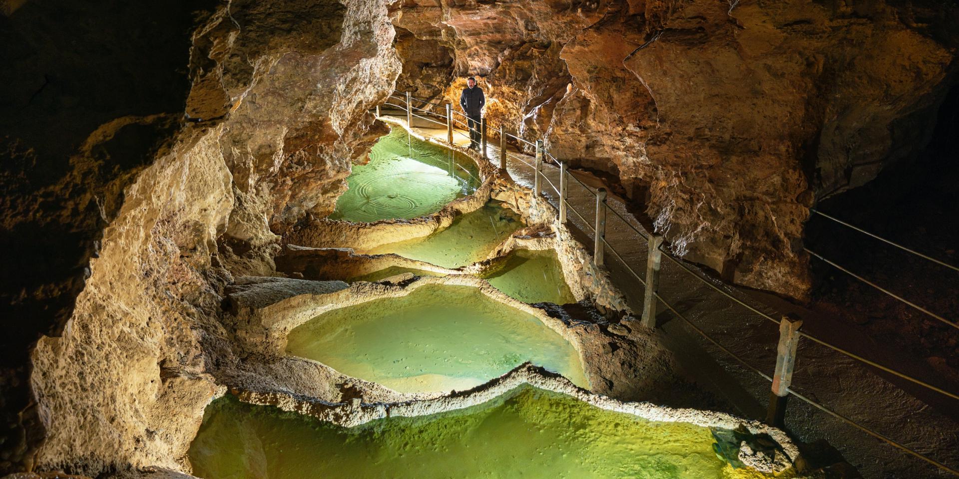 marres naturelles grotte dargilan
