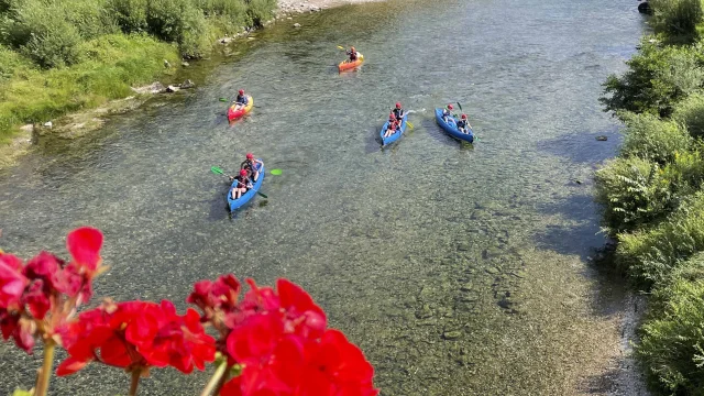 Canoë orientation sur le plan d'eau des Vignes, Gorges du Tarn, Lozère