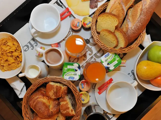 petit déjeuner hôtel les 2 rives