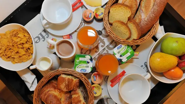petit déjeuner hôtel les 2 rives