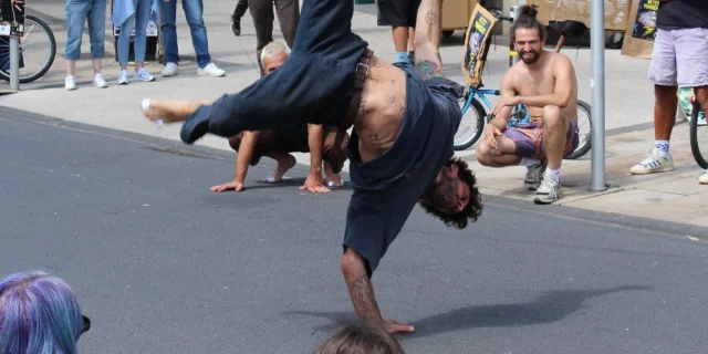 Spectacle du Festival international de théâtre de rue d’Aurillac 2025