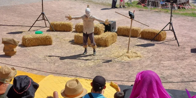 Spectacle du Festival international de théâtre de rue d’Aurillac 2025