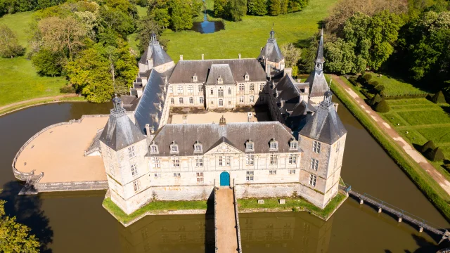 Château de Sully - visitez les châteaux de Saône-et-Loire