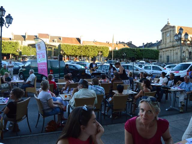 Inauguration No Smoking Trio Prestataires Autun © (28)
