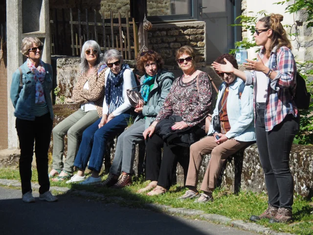 Balade contée de l'Office de Tourisme en groupe