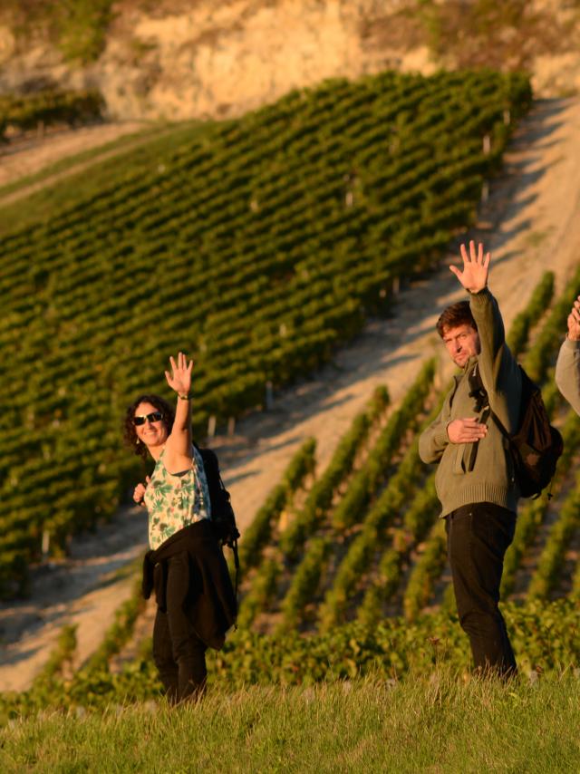 Randonneurs qui saluent