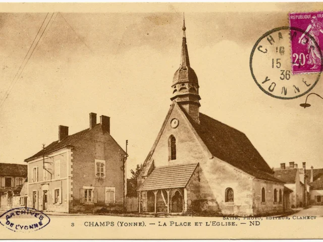 Carte Postale De Leglise De Champs Ad89 2fi 1918 3