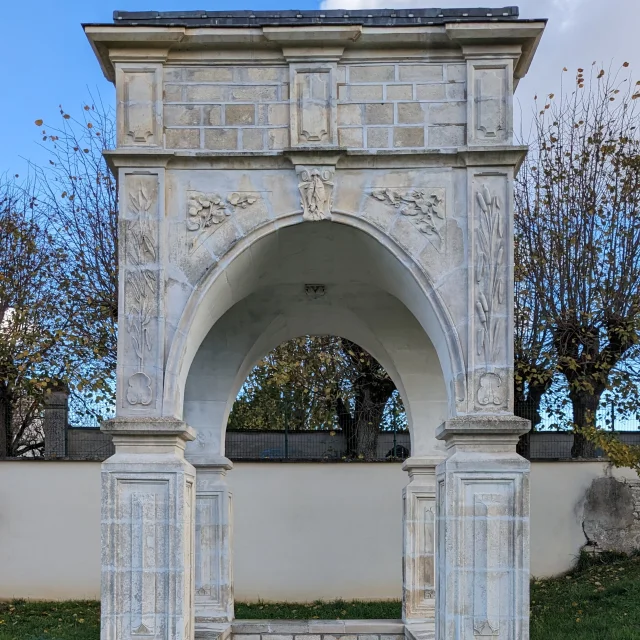Fontaine Sombron Pah