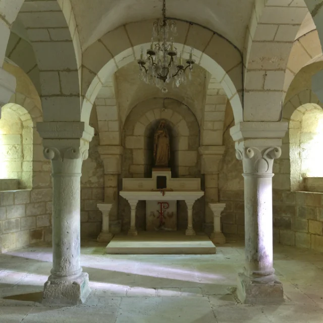Cyrpte Eglise Escolives