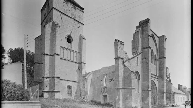 Eglise Gy Leveque Ministere De La Culture France Mediatheque Du Patrimoine Et De La Photographie
