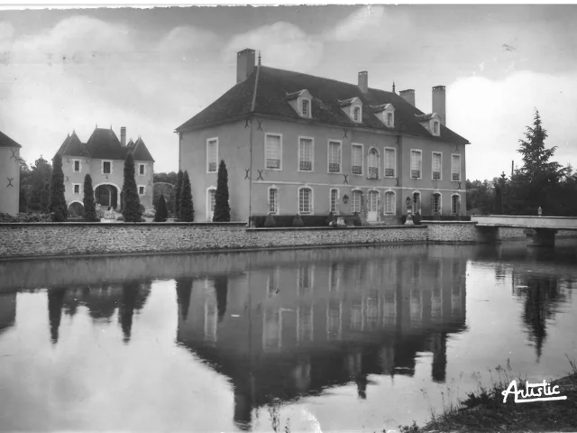 Carte Postale Du Chateau Fontaine Madame Collection Particuliere