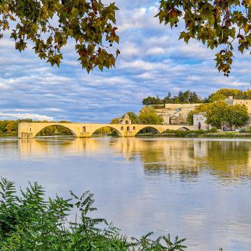 Music and Lyric, Sur le Pont d'Avignon Vintage Postcard D42
