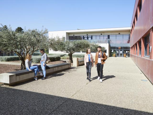 Campus Jean Henri Fabre