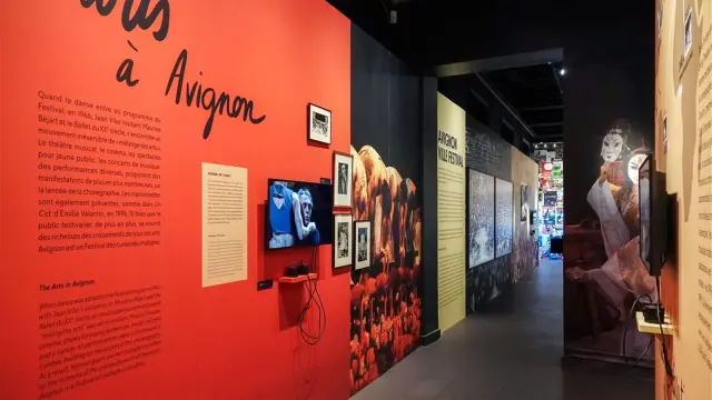 Exposition Les Cles Du Festival A La Maison Jean Vilar