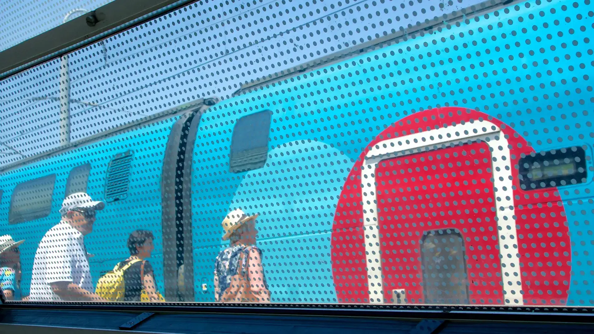 Train en gare TGV d'Avignon