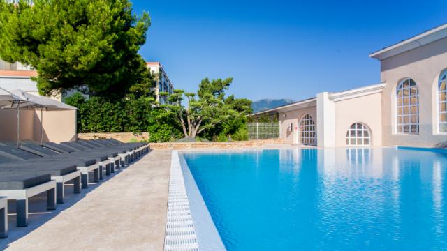 Piscine extérieure Coté Thalasso Banyuls