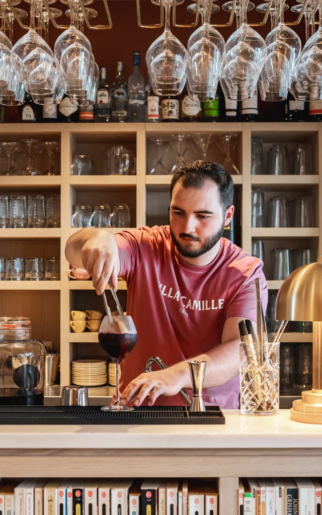 08.villa Camille Bar 2