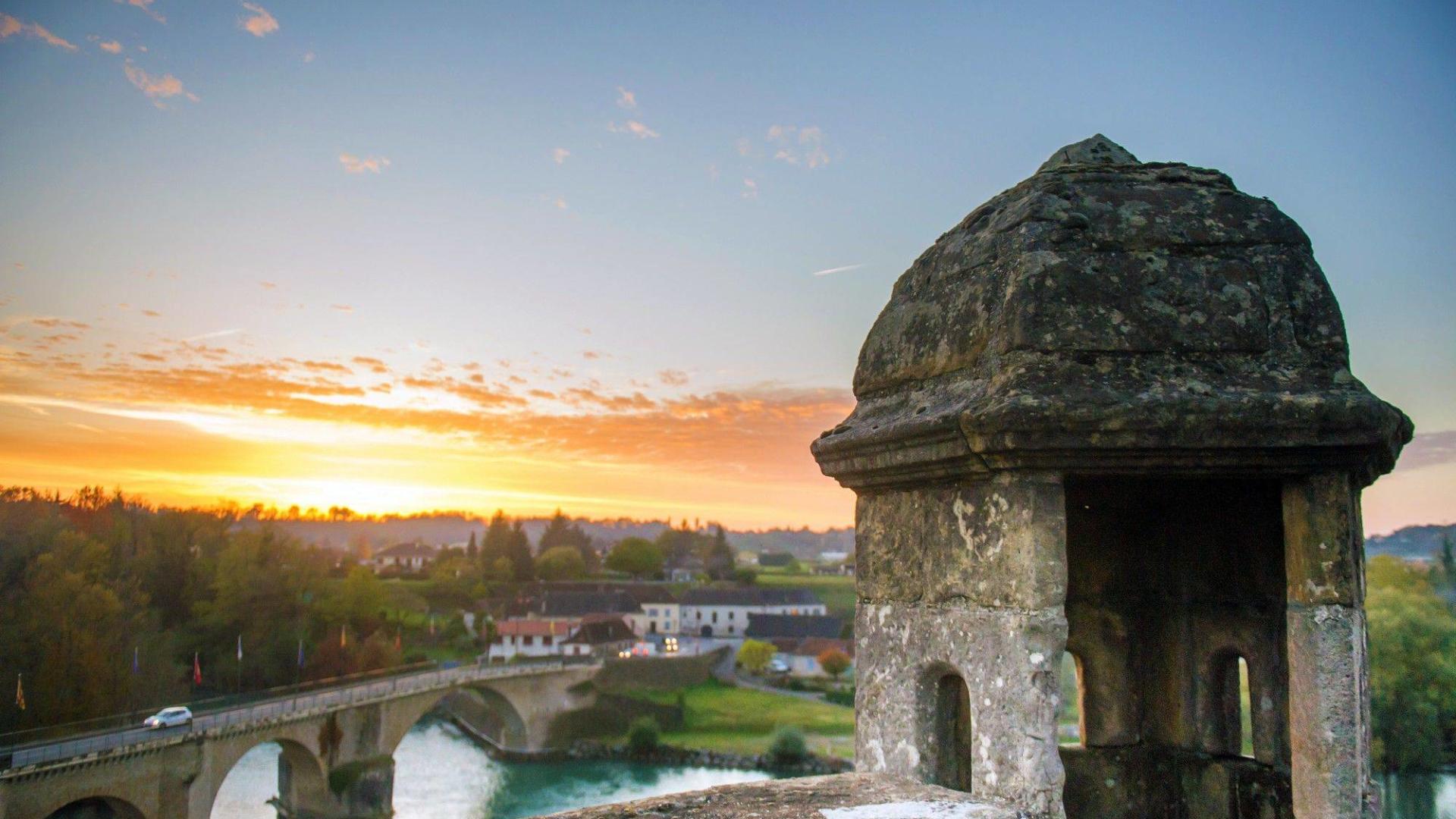 navarrenx-cit-bastionn-e-office-de-tourisme-b-arn-des-gaves
