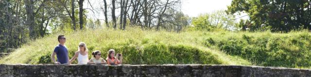 Sur Les Remparts De Navarrenx