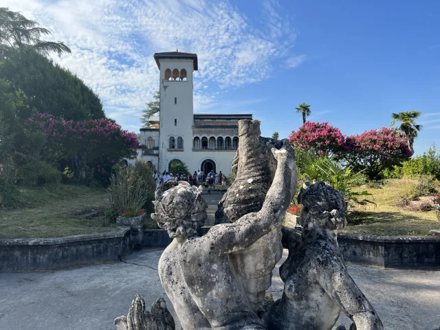 Le château Bijou et ses jardins