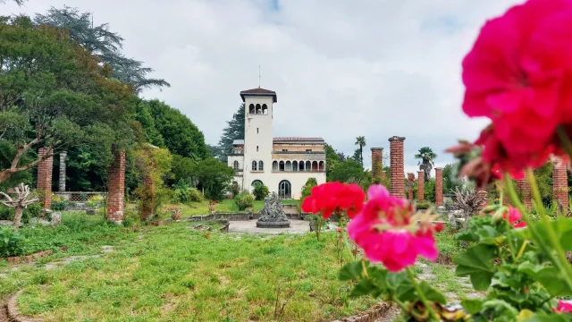 Le château Bijou à Labastide-Villefranche
