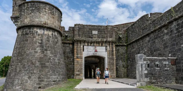 La Porte Saint Antoine Navarrenx