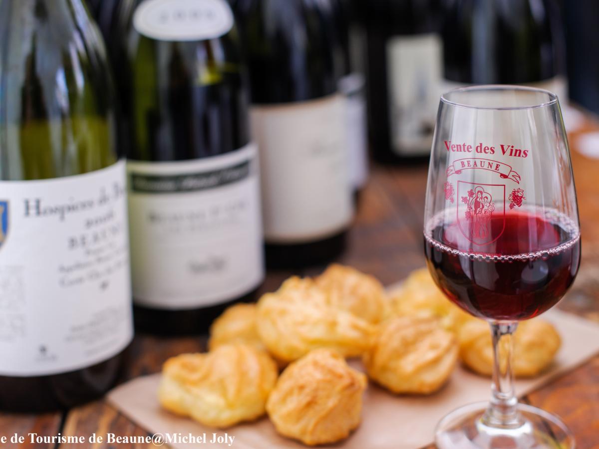 La Vente Des Vins Des Hospices De Beaune | Beaune Et Le Pays Beaunois ...