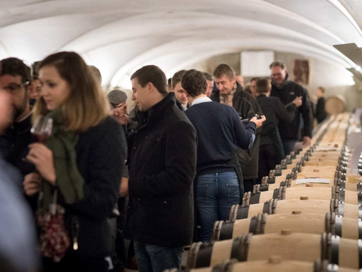 Vente Des Vins Des Hospices De Beaune 2023 | Beaune Et Le Pays Beaunois ...