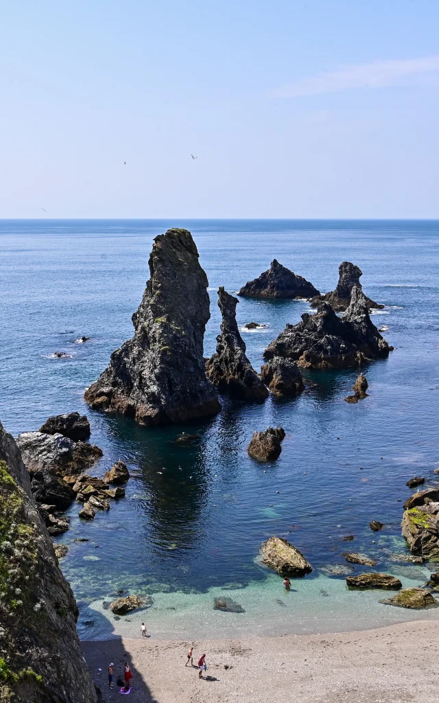 Port Coton Needles Adt Morbihan Ldd