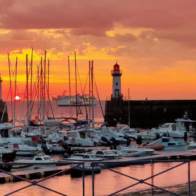 Lever De Soleil Port De Palais Julien Froger Ldd