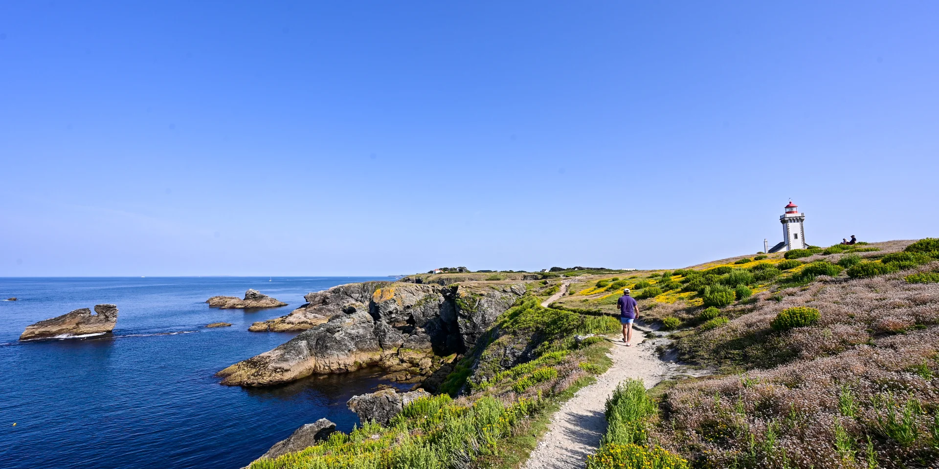 Randonnee Vers Le Phare Des Poulains Adt Morbihan Ldd