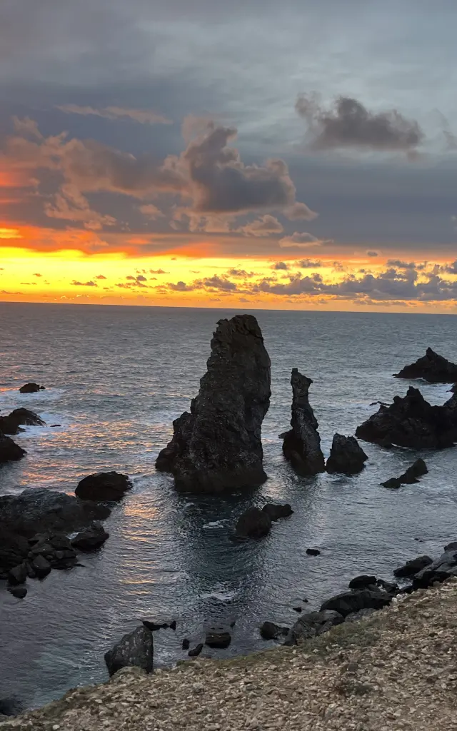 Coucher De Soleil Aux Aiguilles De Port Coton Camille Bevand 2023 12