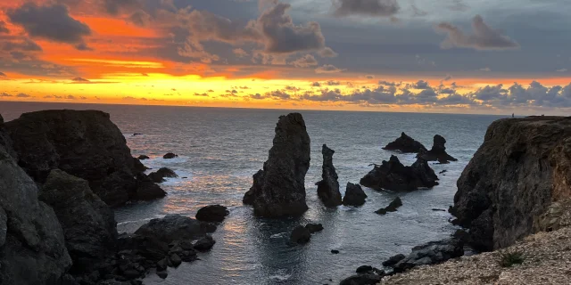 Coucher De Soleil Aux Aiguilles De Port Coton Camille Bevand 2023 12