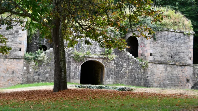voute de l'enceinte urbaine le Palais
