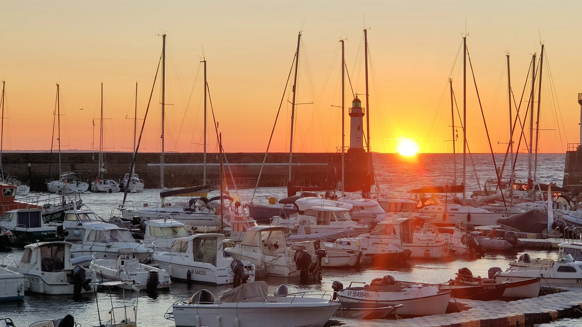 Lever de soleil le Palais