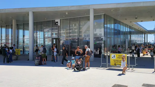 GARE MARITIME QUIBERON - J.Forger