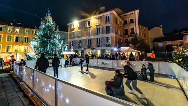 Patinoire à Allevard de nuit - Michael Mollier - 2023