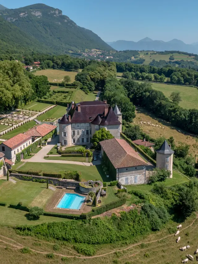 2021 Hd Chateau Du Touvet Drone Michael Mollier 9 1