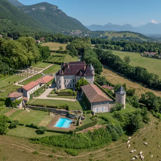 2021 Hd Chateau Du Touvet Drone Michael Mollier 9 1