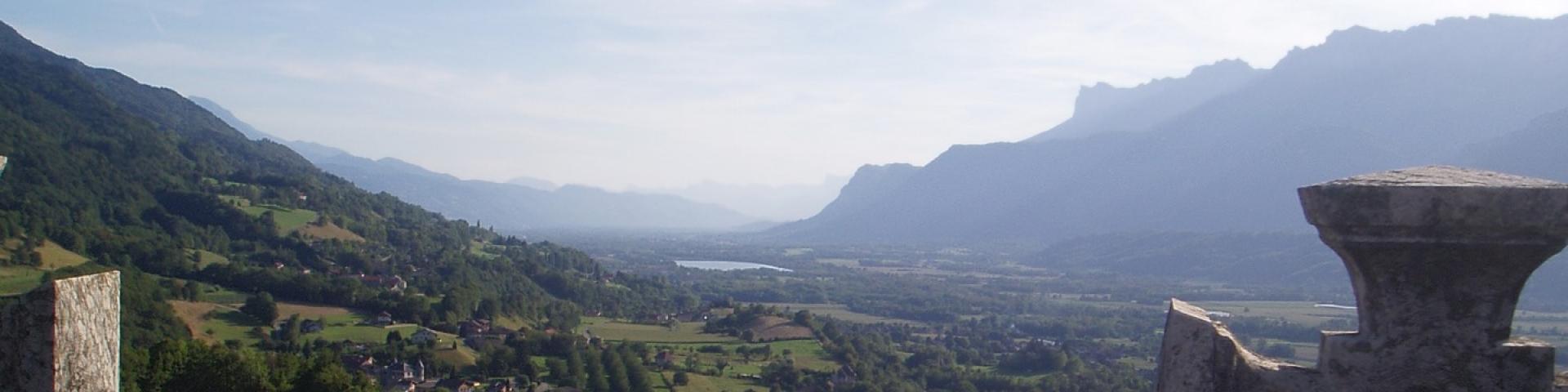 Vue vallée du Gresivaudan depuis la tour d'avalon
