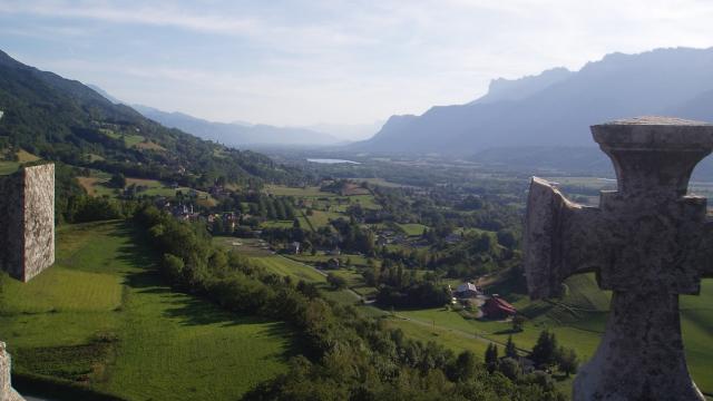 Vue vallée du Gresivaudan depuis la tour d'avalon