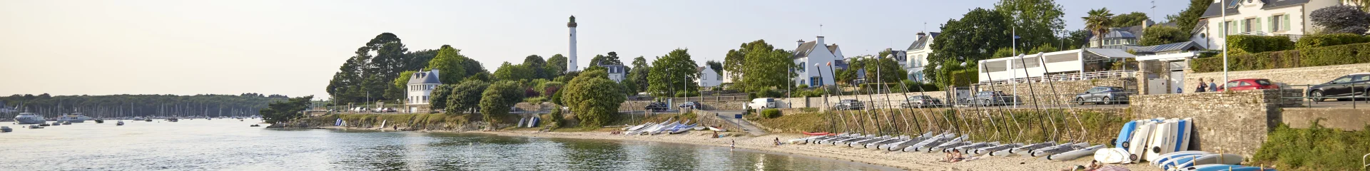 Leuchtturm der Pyramide von Pointe du Coq aus