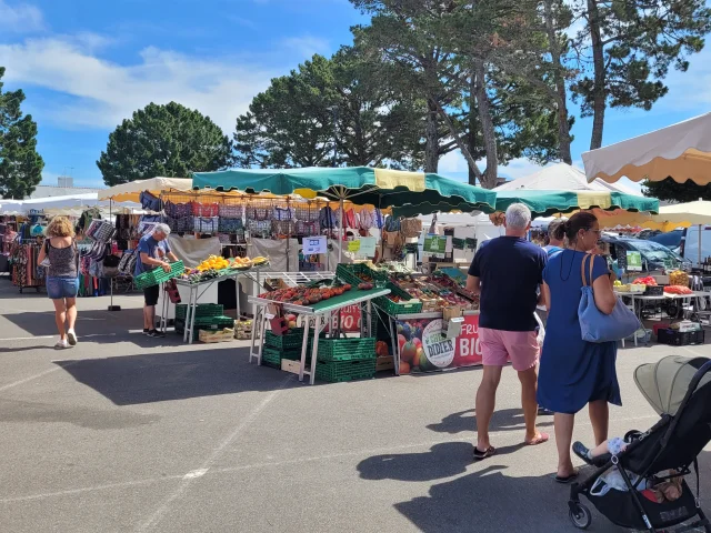 Bénodet market