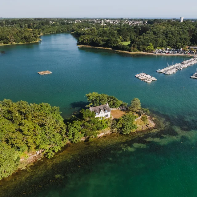 Luftaufnahme der Anse de Penfoul