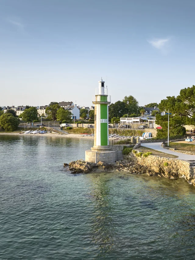 Coq Lighthouse